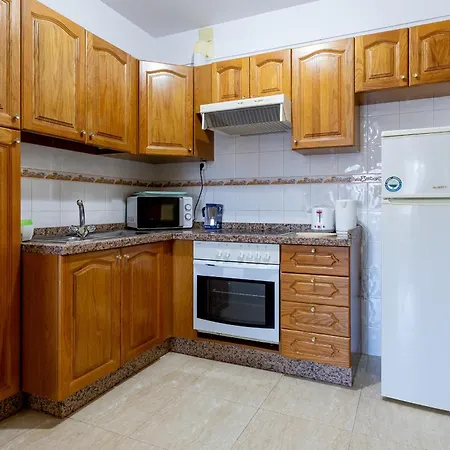 2a Abrigos, Wifi Y Balcón *